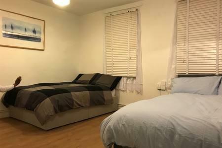 North London Studio Apartment Extérieur photo